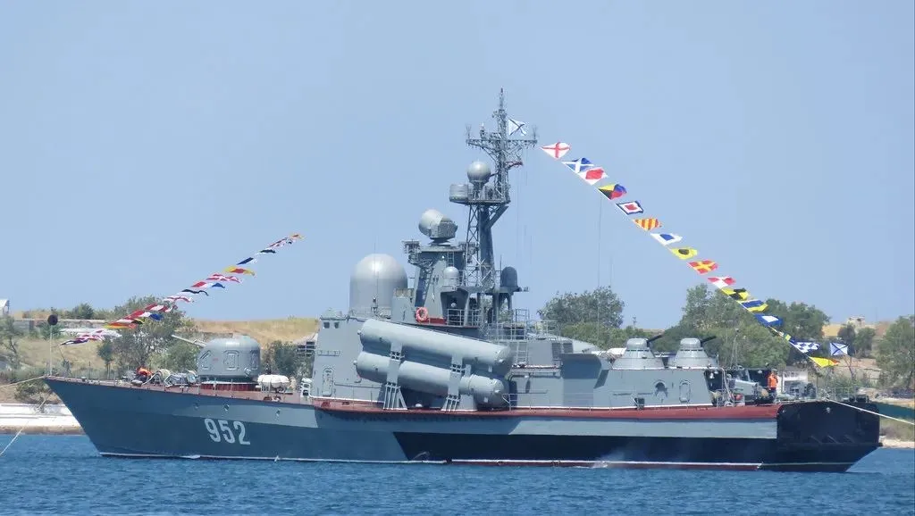 烏克蘭無人艇擊沉俄羅斯導彈護衛艦事件啟示