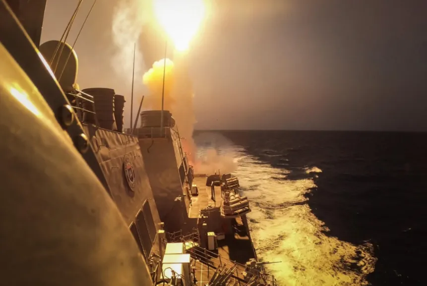 美國海軍在紅海和太平洋的信息戰挑戰與應對
